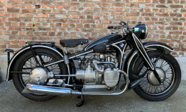 1 BMW R12 750cc 1938